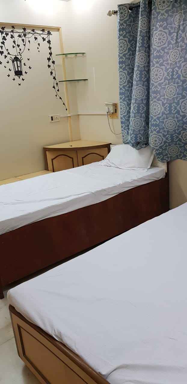 No Preference PG room in Santacruz (E, Mumbai – photo 4